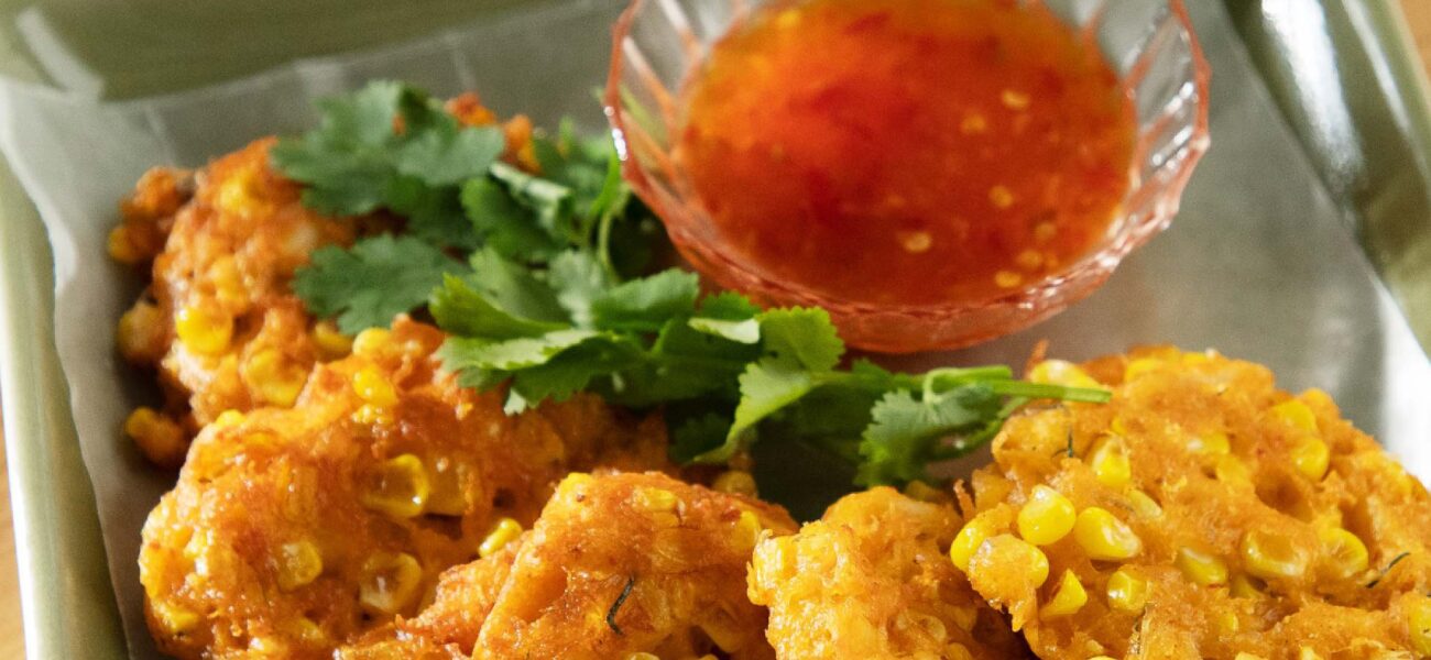 CRAB AND CORN FRITTER recipe