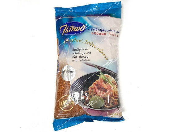 Bag of Raitip Dried Chilli Powder 500g, authentic Thai ground red chilli for spicy cooking