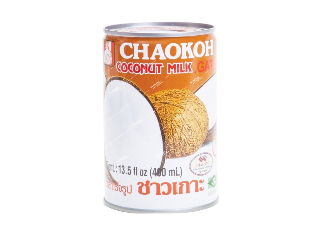 Chao Koh Coconut Milk – Creamy coconut milk for cooking and desserts.