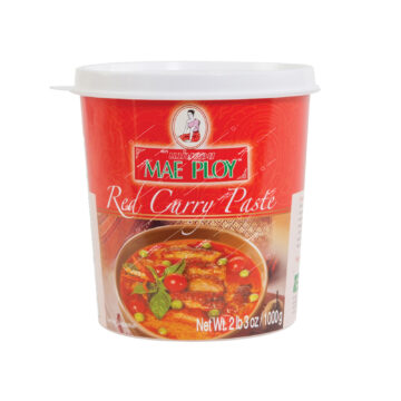 Mae Ploy Massaman Curry Paste (Vegetarian) – A rich and aromatic vegetarian Massaman curry paste, ideal for preparing traditional Thai Massaman curry.