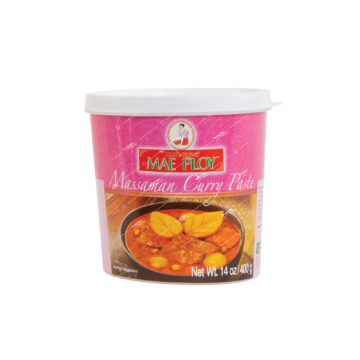 Tub of Mae Ploy Massaman Curry Paste 400g.