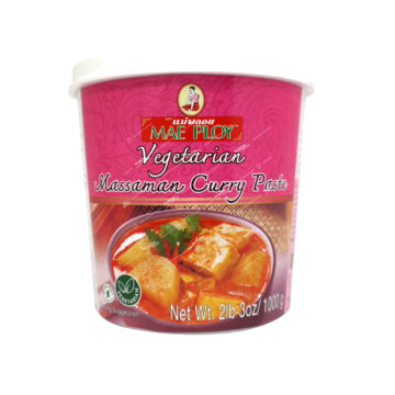 Jar of Mae Ploy Vegetarian Massaman Curry Paste 1kg.