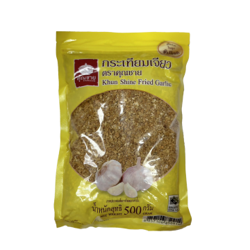 Bag of Khun Shine Fried Garlic (500g), crispy golden Thai garlic topping