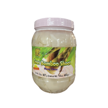 Chang Sour Bamboo Shoot 907g jar containing pickled bamboo slices.