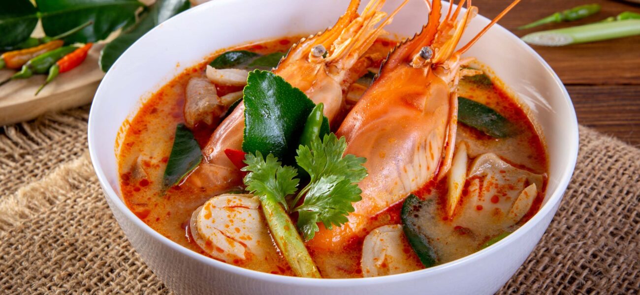 TOM YUM GOONG (THAI HOT AND SOUR SHRIMP SOUP)