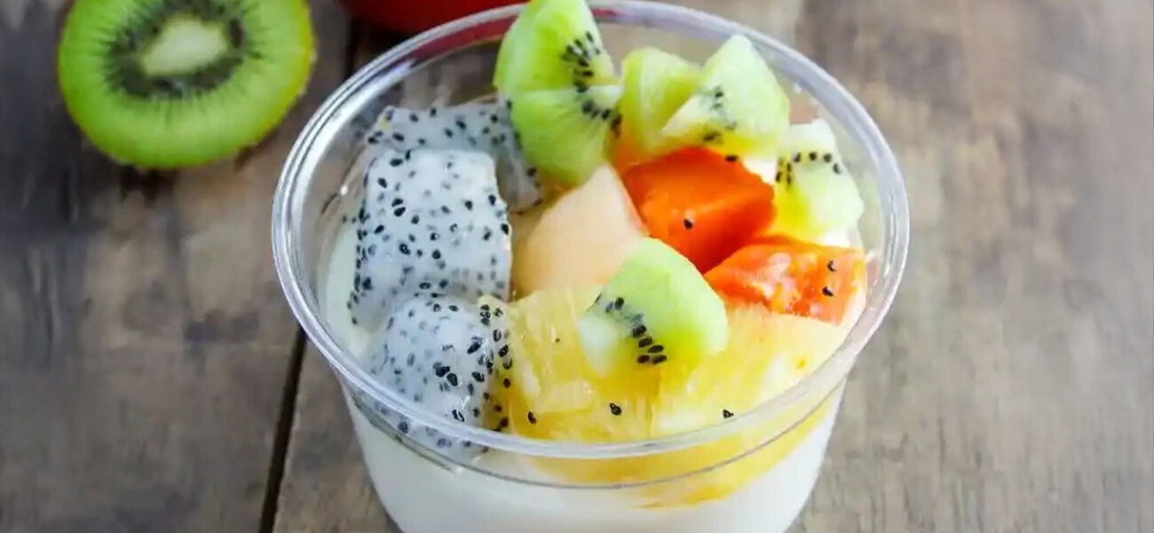 ALMOND JELLY WITH FRUIT SALAD RECIPE_เต้าฮวยฟรุตสลัด_เต้าฮวยนมเย็นนมสด