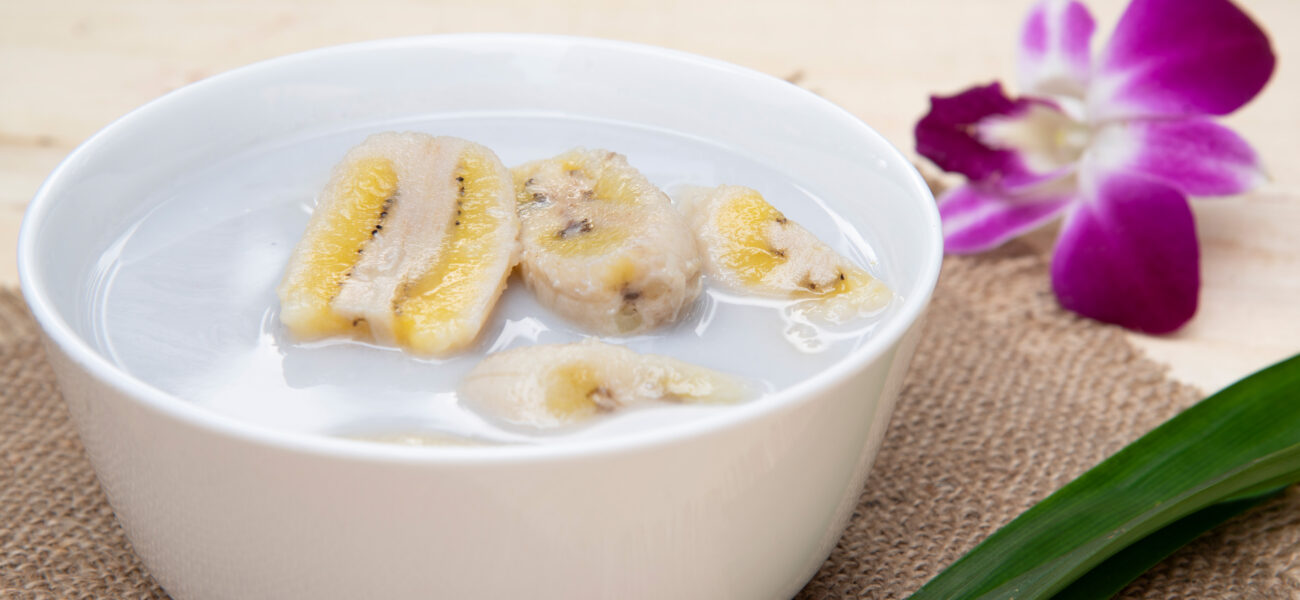 BANANAS IN COCONUT MILK กล้วยบวชชี