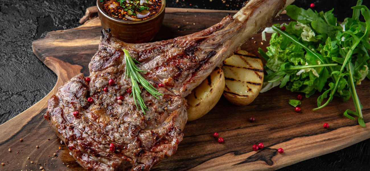 THAI-STYLE 'CRYING TIGER' TOMAHAWK STEAK WITH DIPPING SAUCE